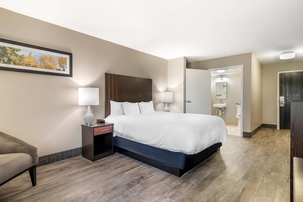 Black Bear Inn, an Ascend Collection Hotel