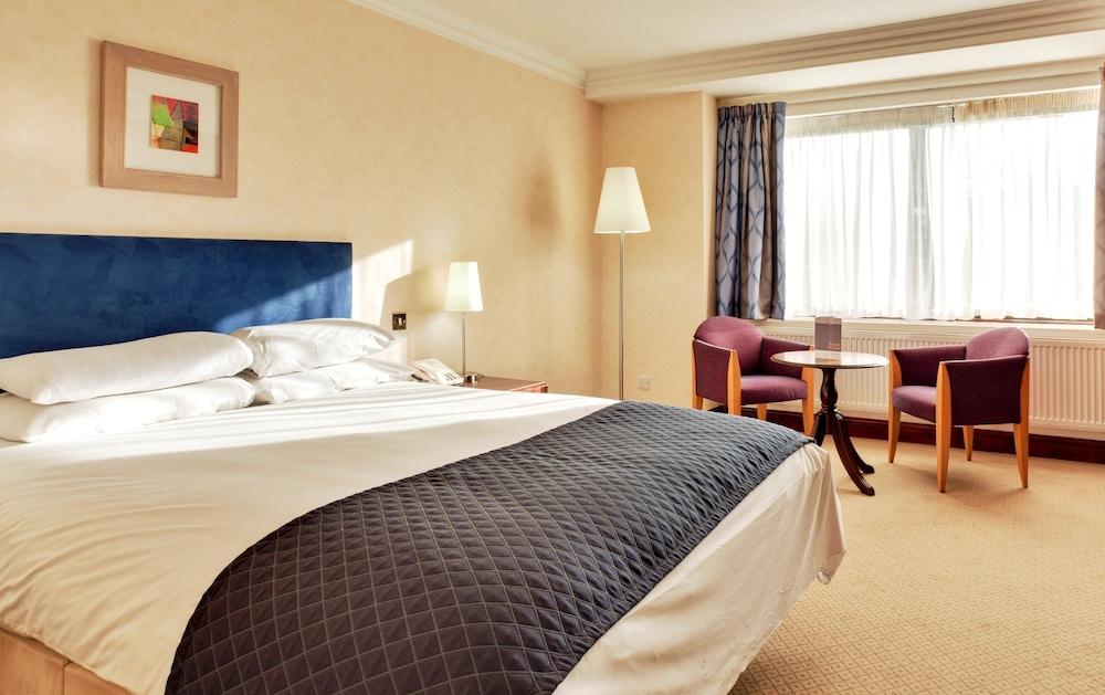 Best Western Plough & Harrow Hotel