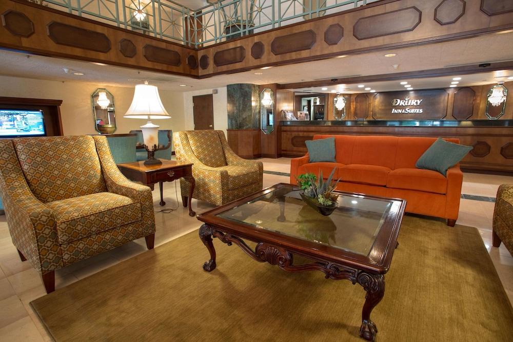 Pear Tree Inn St. Louis Convention Center