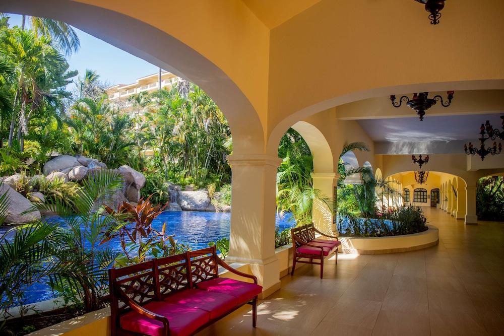 Barceló Puerto Vallarta - All Inclusive