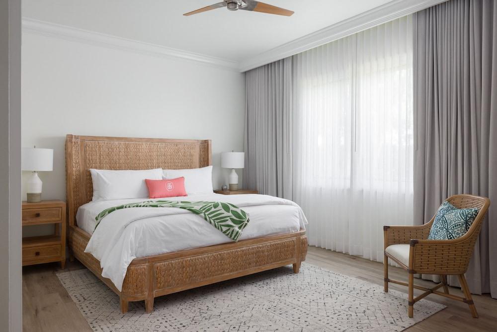 Tommy Bahama Miramonte Resort & Spa