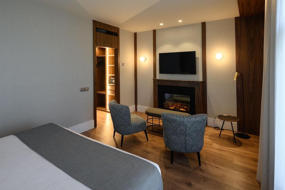 Catalonia Barcelona Plaza