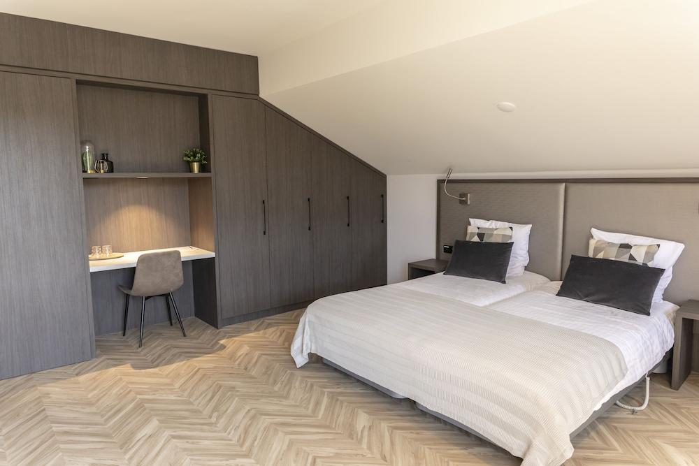 M Hotel - Different Hotels