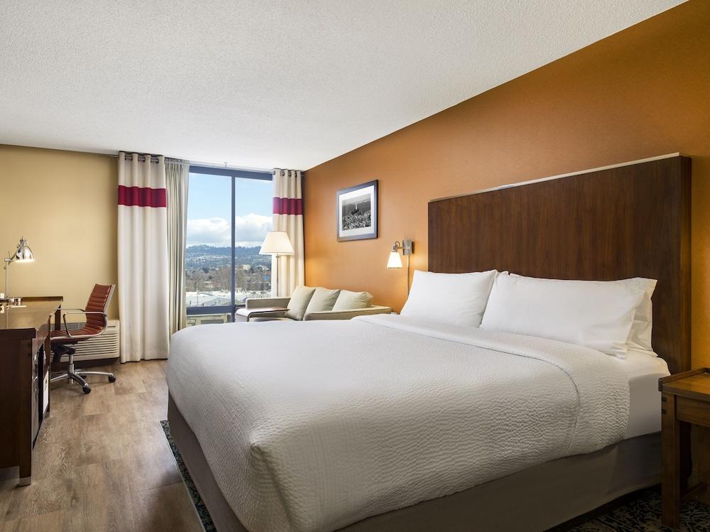 Four Points by Sheraton San Francisco Bay Bridge