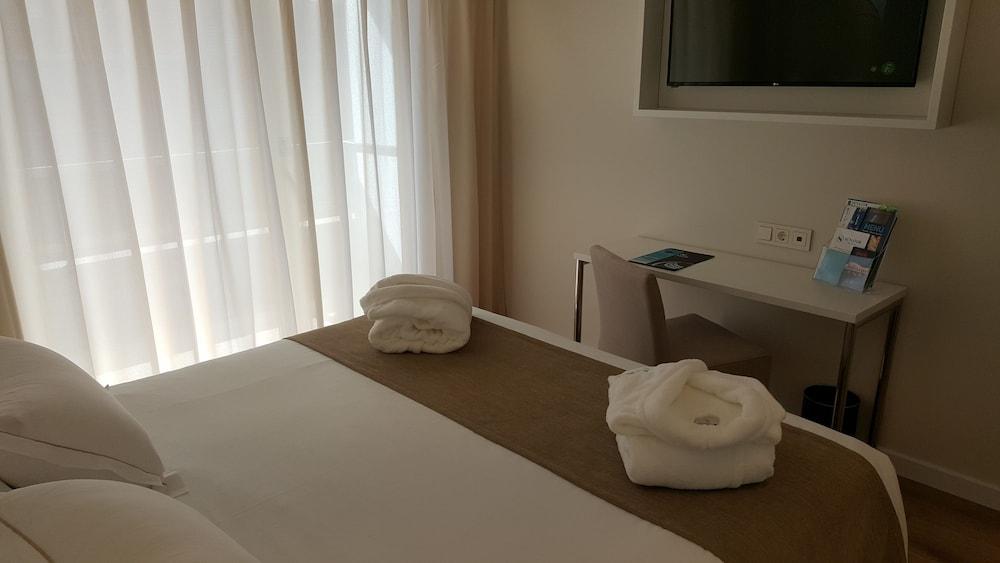 Senator Barajas Hotel