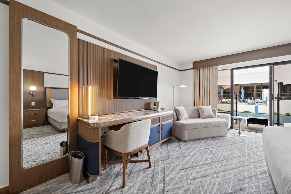 Hilton College Station & Conference Center