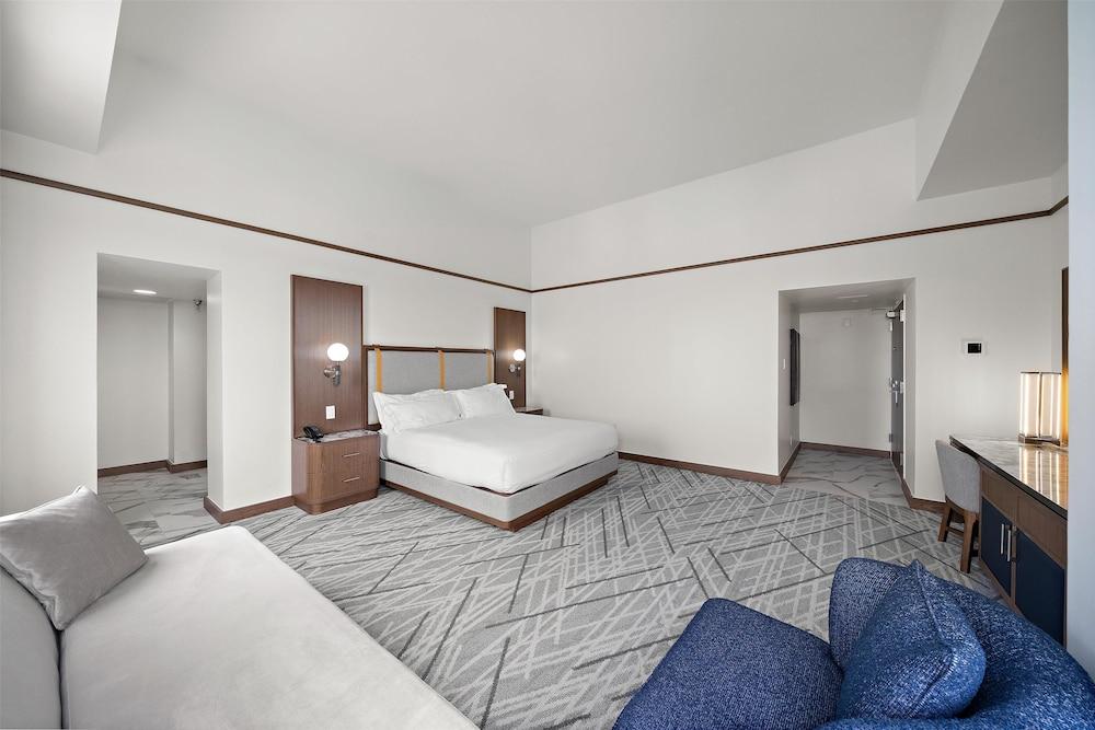 Hilton College Station & Conference Center