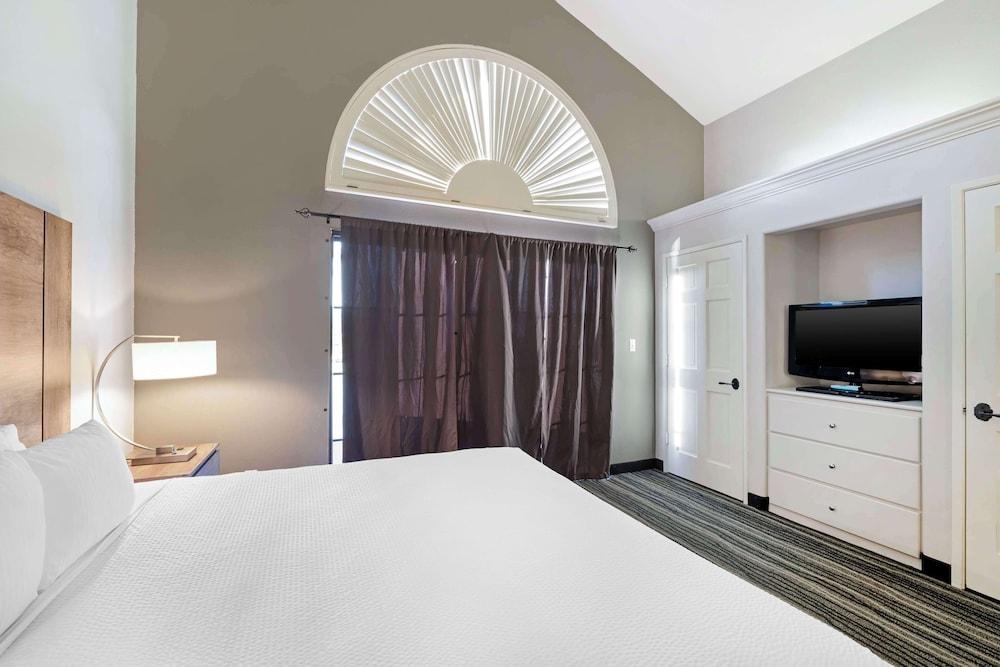 Best Western Posada Royale Hotel & Suites