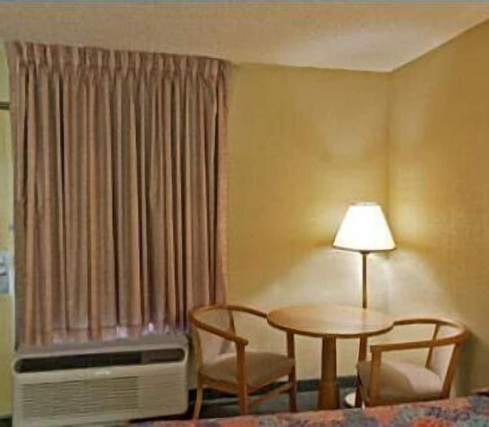 Americas Best Value Inn Grenada