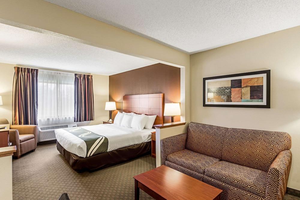 Quality Inn Sheboygan North I-43