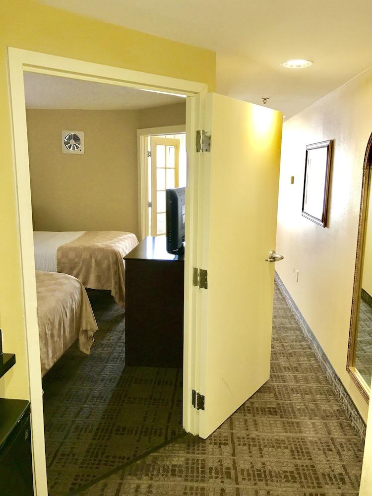Hamden Hotel and Suites – Hamden New Haven