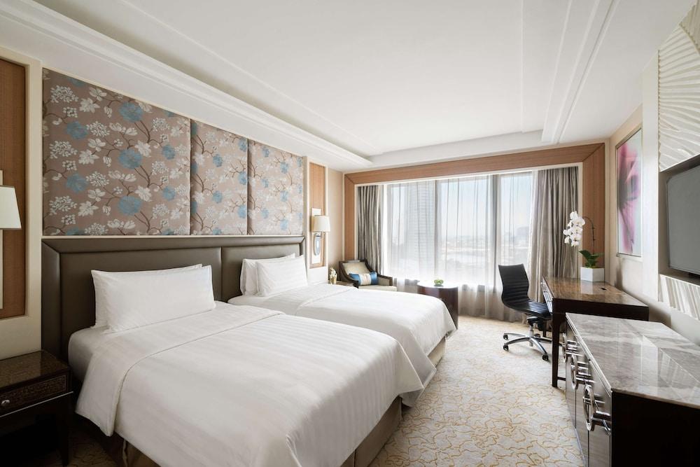 Edsa Shangri-La, Manila