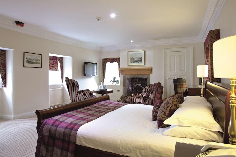 Macdonald Houstoun House