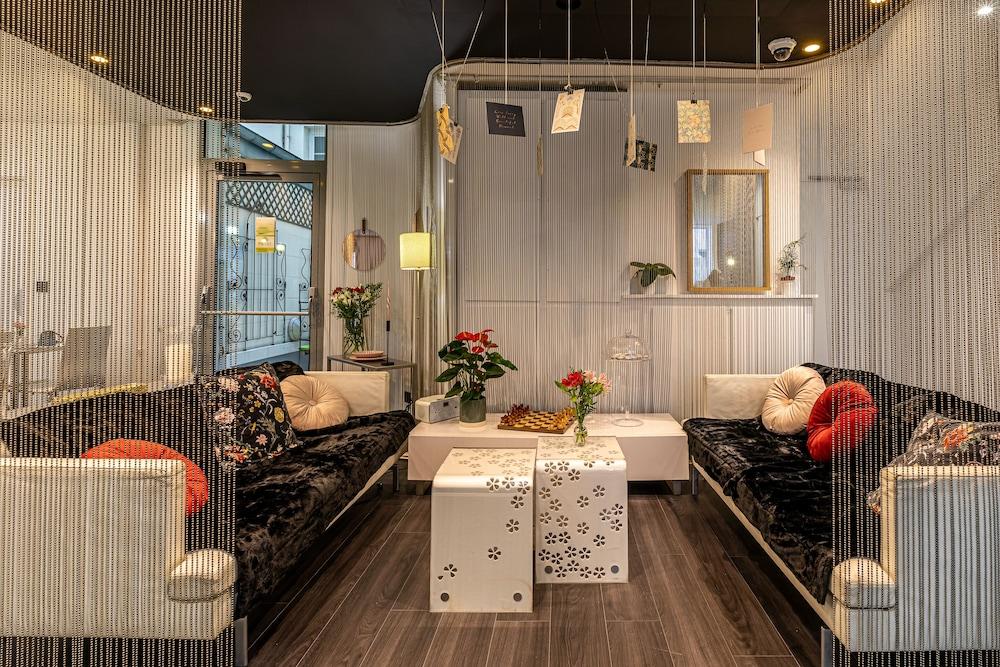 Hotel Glasgow Monceau Paris by Patrick Hayat