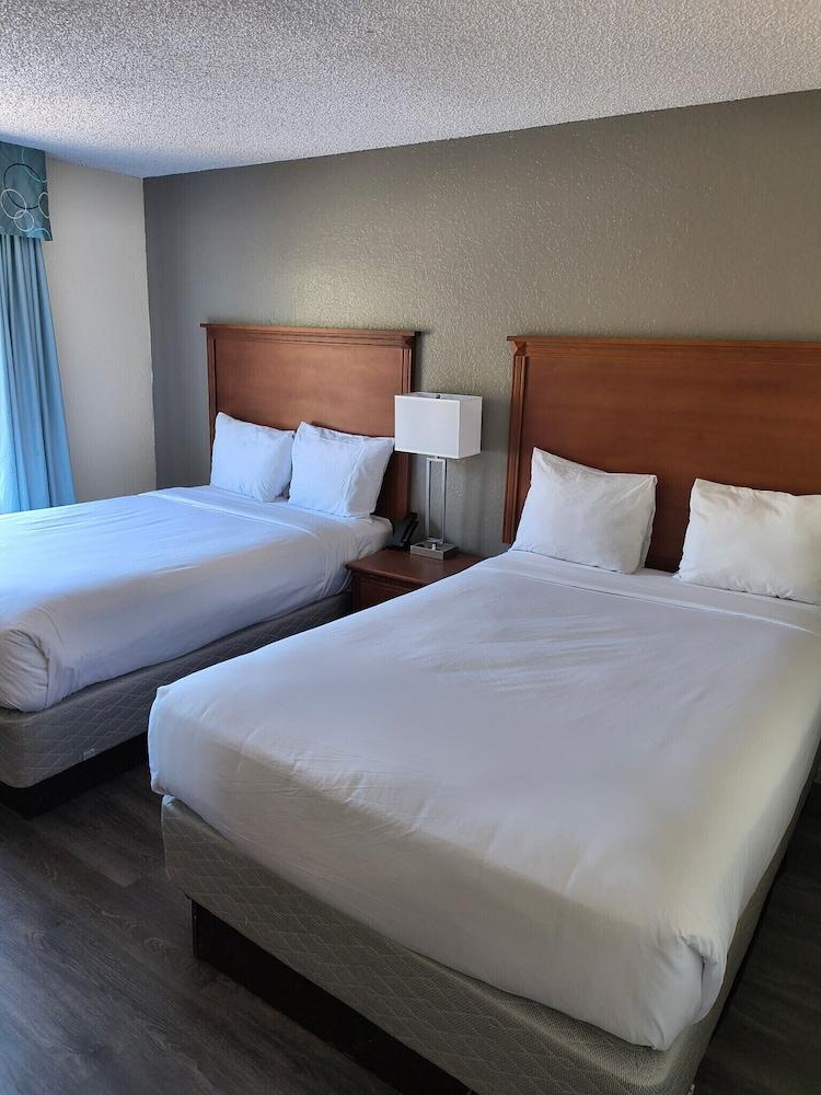 Baymont By Wyndham Gainesville I-75