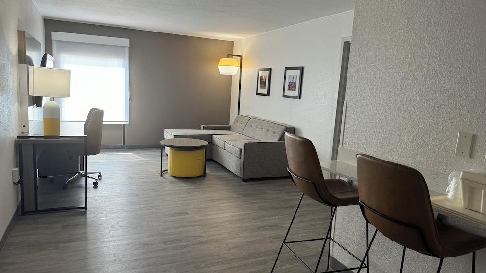 Comfort Inn & Suites Clemson - University Area