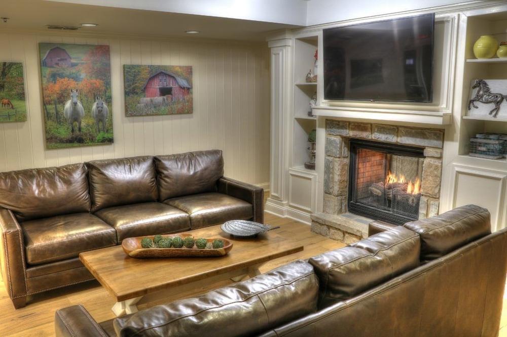 Lodge at Five Oaks Pigeon Forge - Sevierville