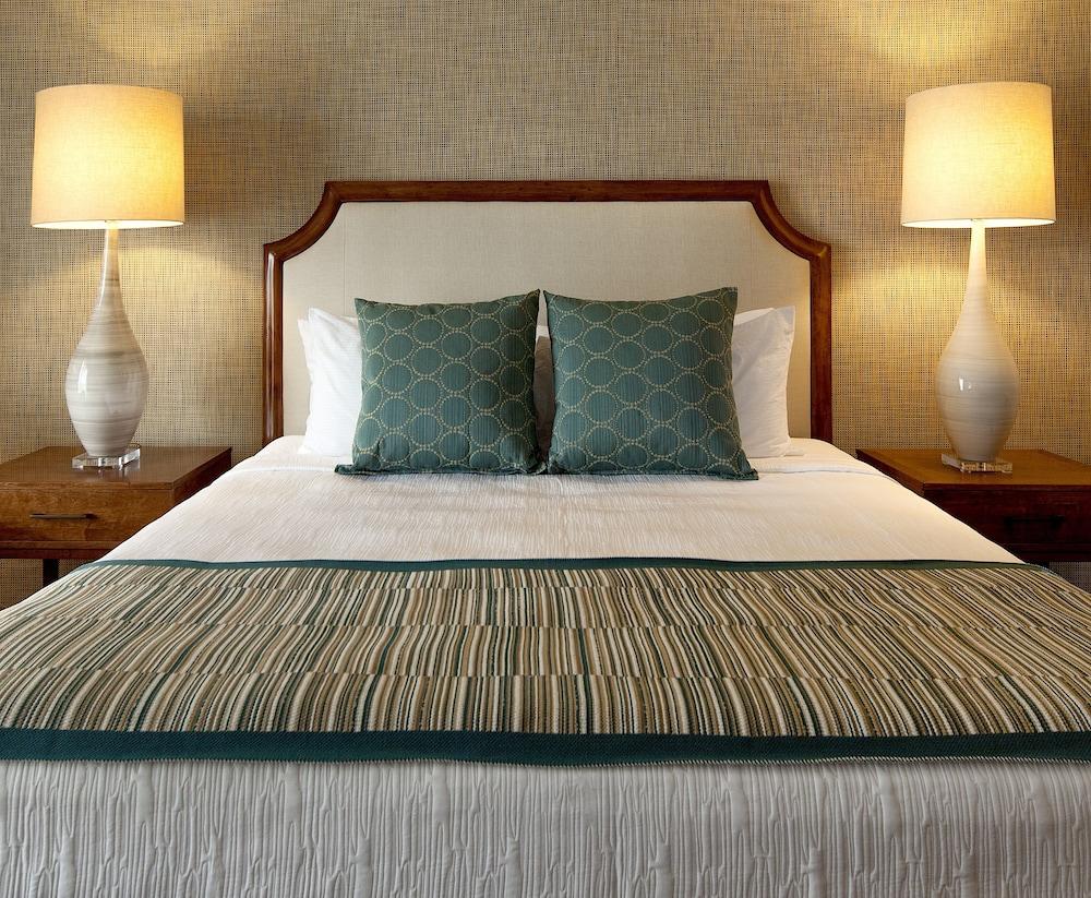 Redondo Beach Hotel, Tapestry Collection by Hilton