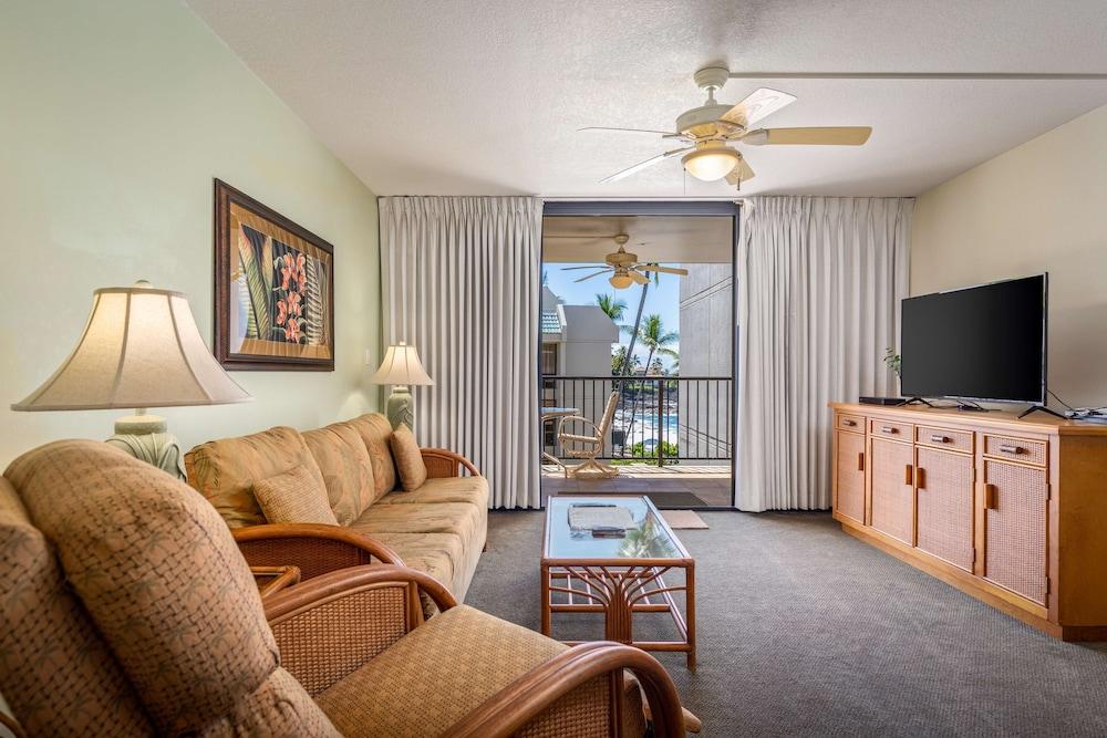 Aston Kona by the Sea