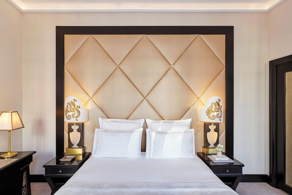 Hôtel Barrière Fouquet's Paris