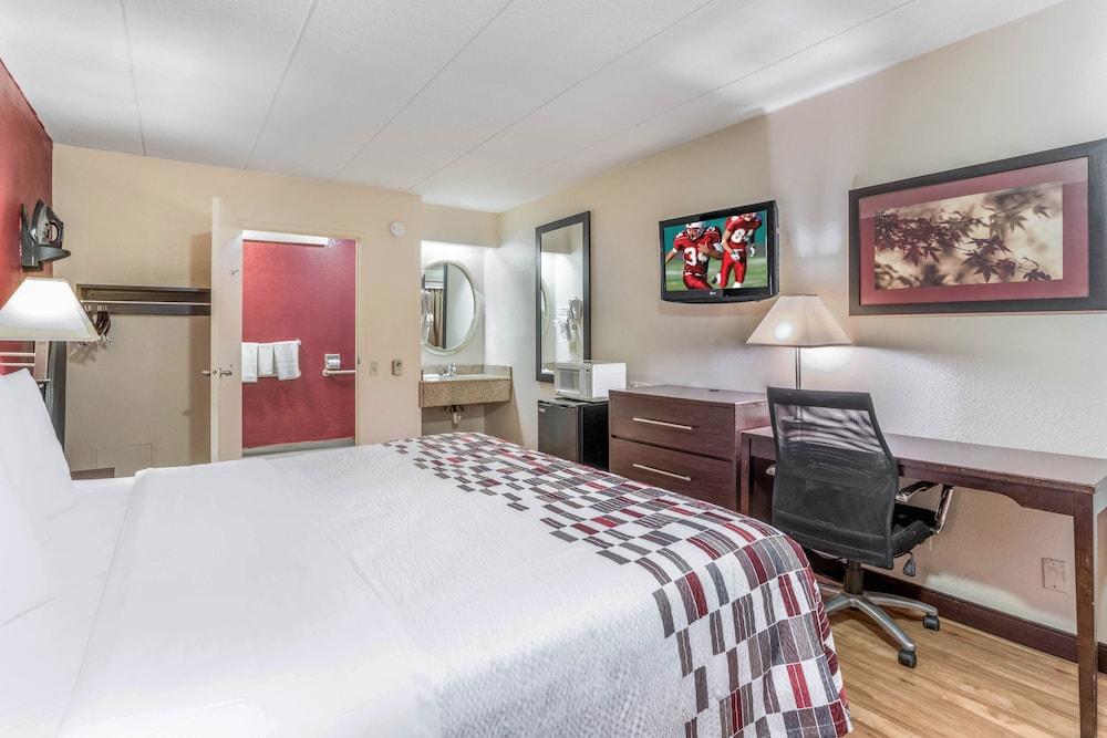 Red Roof Inn Columbia, MO