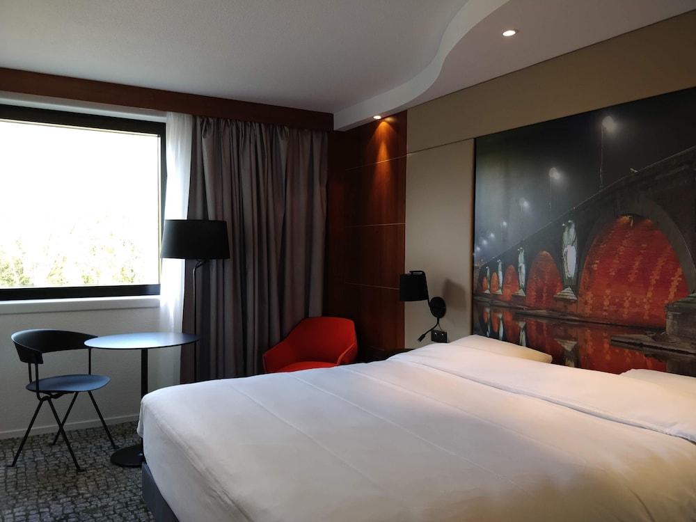 Mercure Toulouse Centre Compans Hotel
