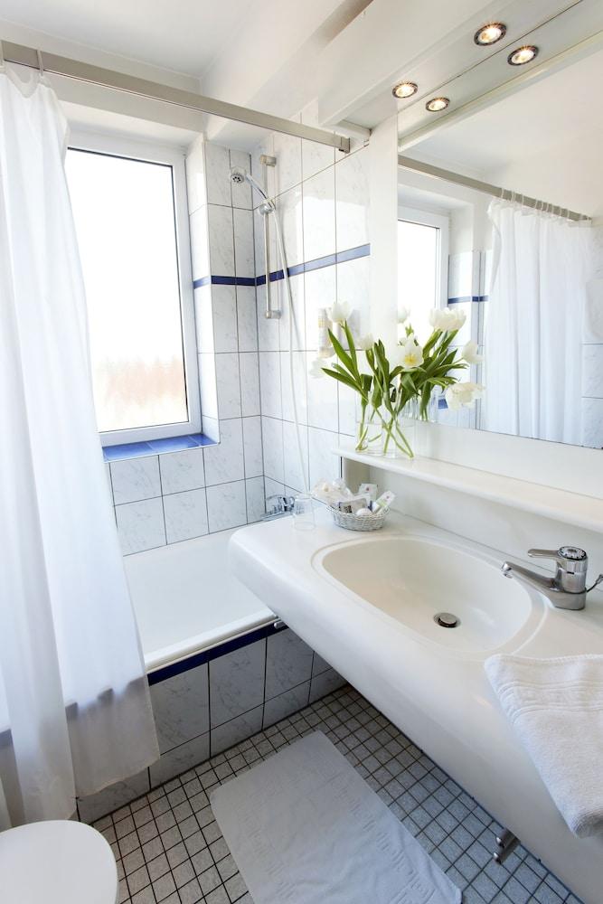 Hotel Post Frankfurt Airport