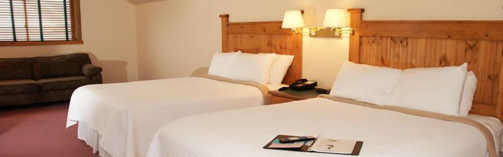 Elkhorn Mountain Inn