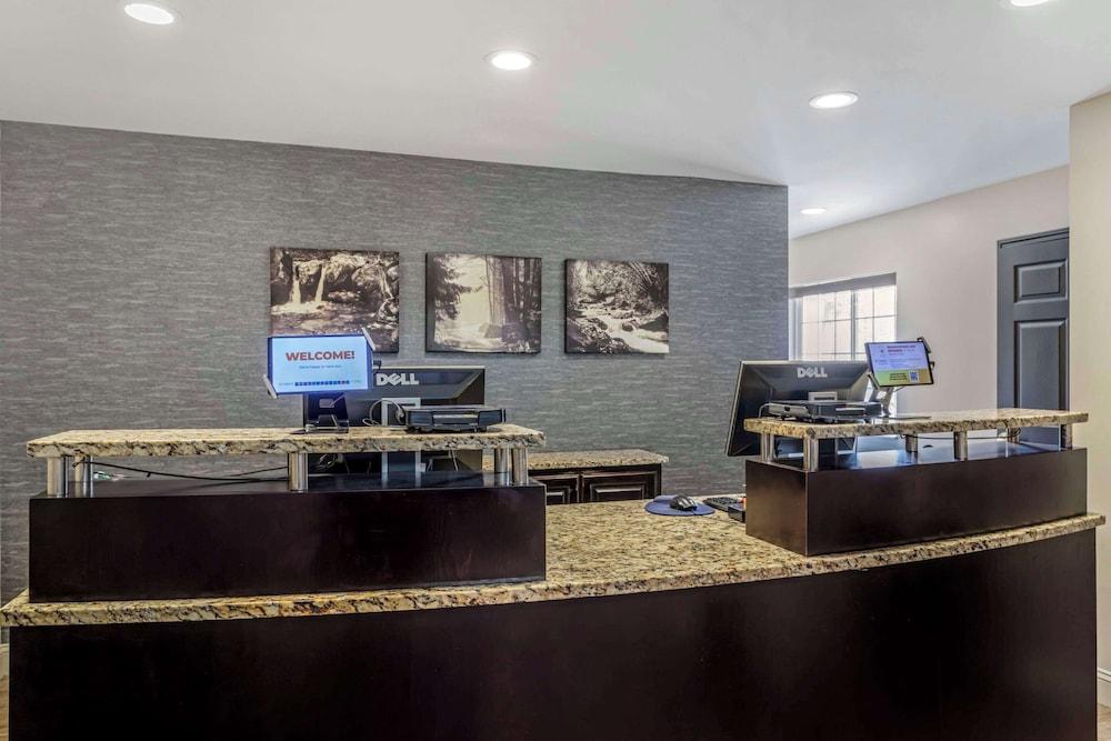 LeConte Hotel & Convention Center, an Ascend Collection Hotel