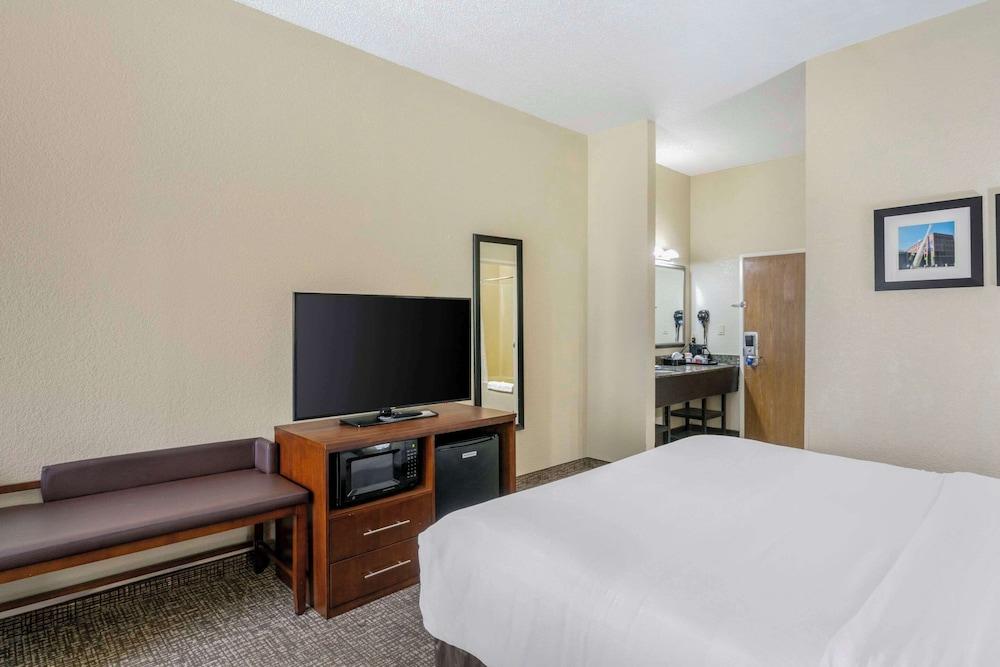 Comfort Inn & Suites La Grange - Louisville Area