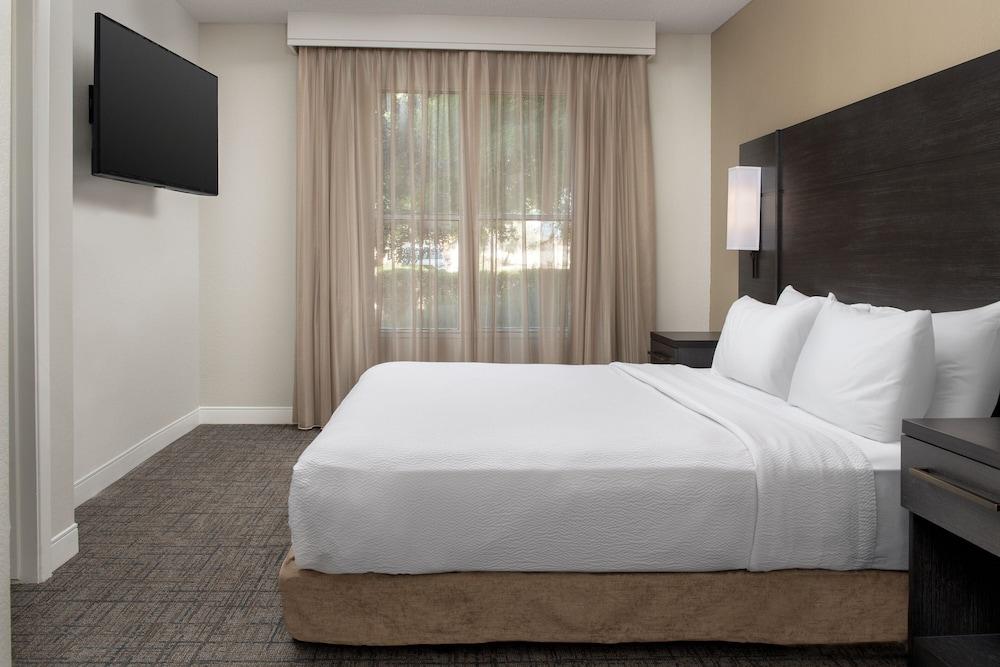 Residence Inn by Marriott Phoenix Airport
