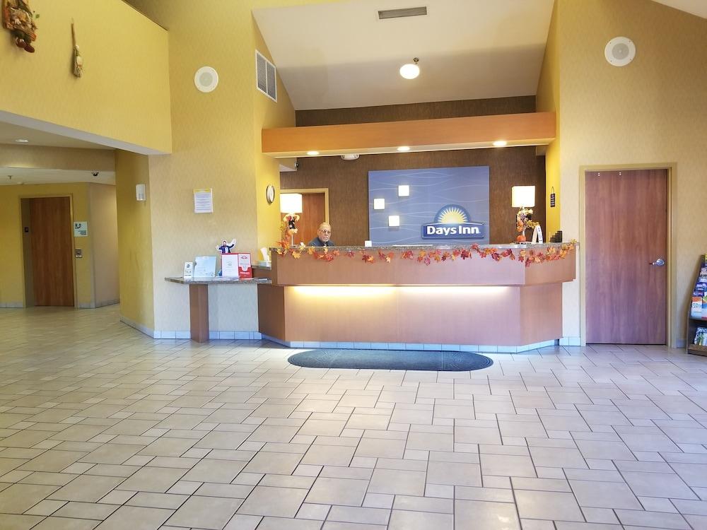 Days Inn by Wyndham Tulsa Central