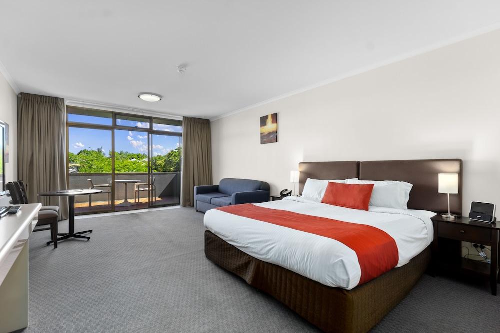 Mantra Meridien Adelaide