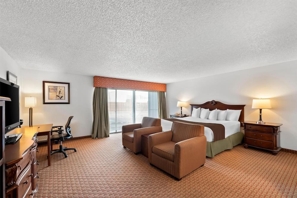 Best Western Chieftain Inn