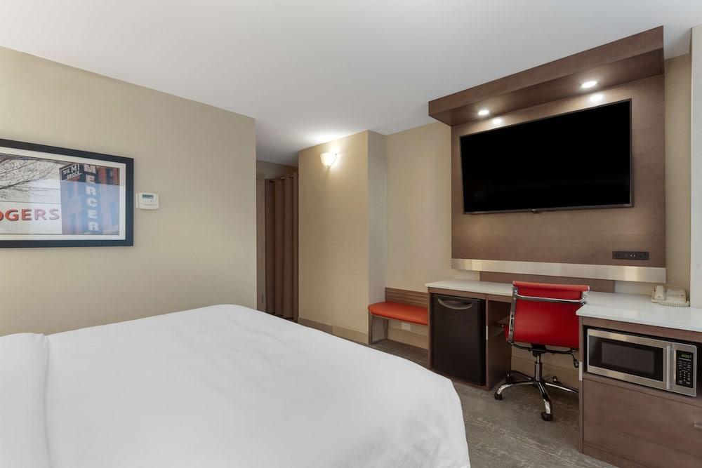 Best Western Plus City Centre Inn