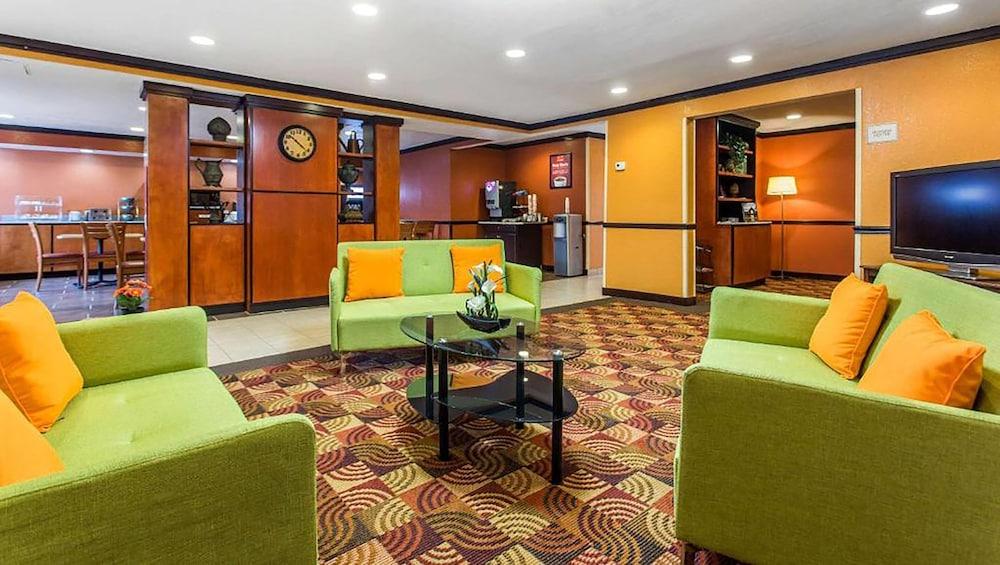 Studios & Suites 4 Less Charlotte