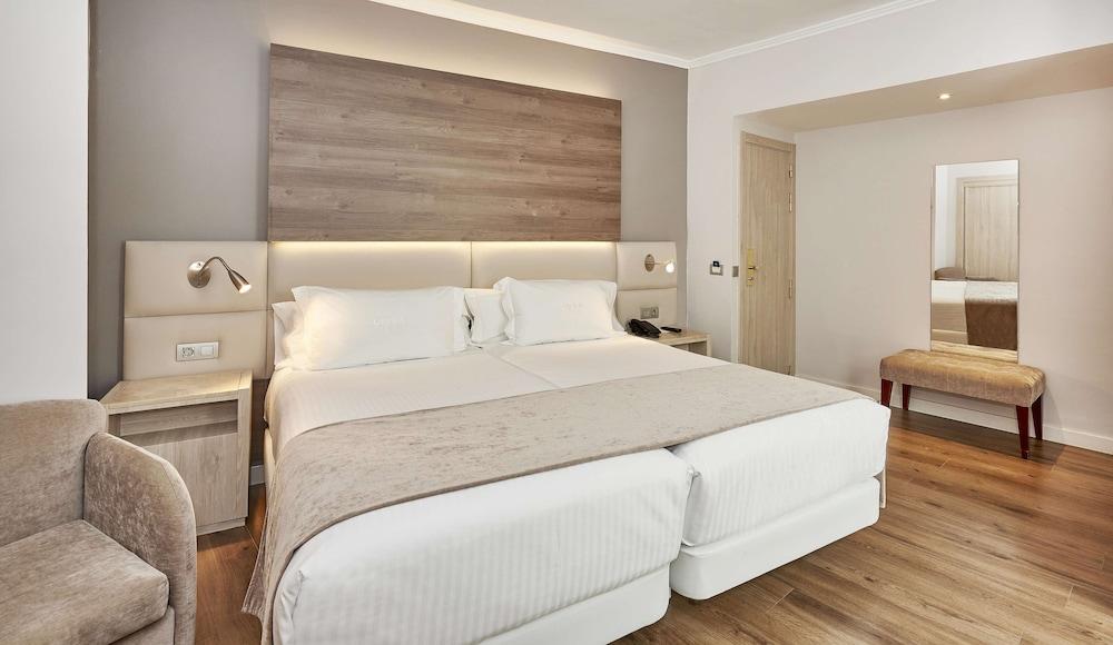 NH Córdoba Califa Hotel