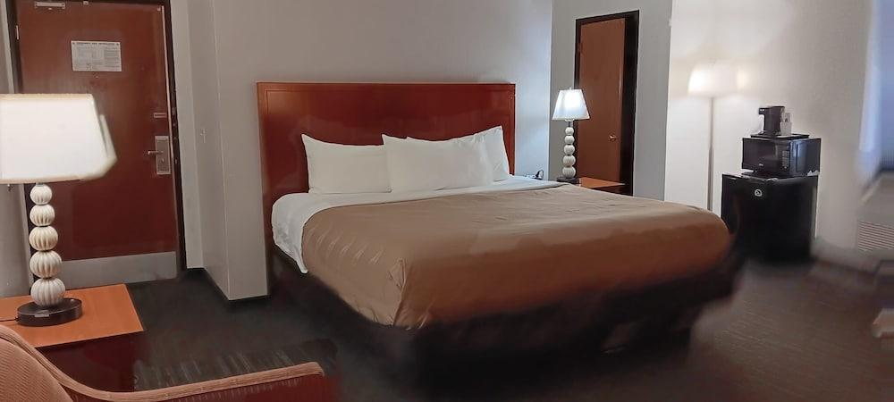 Quality Inn St. Paul-Minneapolis-Midway