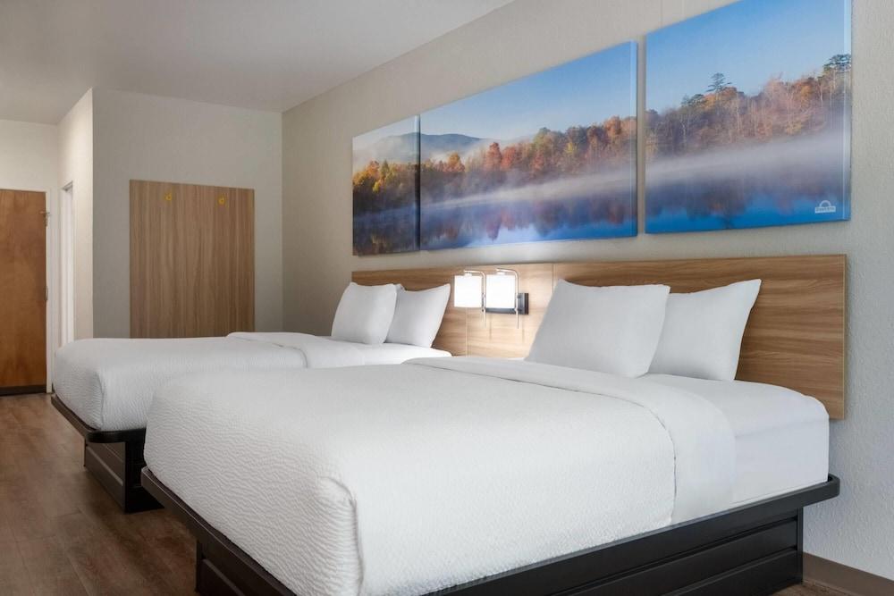 Days Inn by Wyndham Lexington