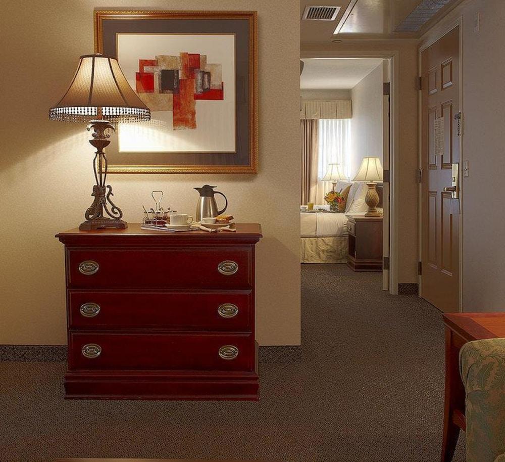 Best Western Plus The Normandy Inn & Suites