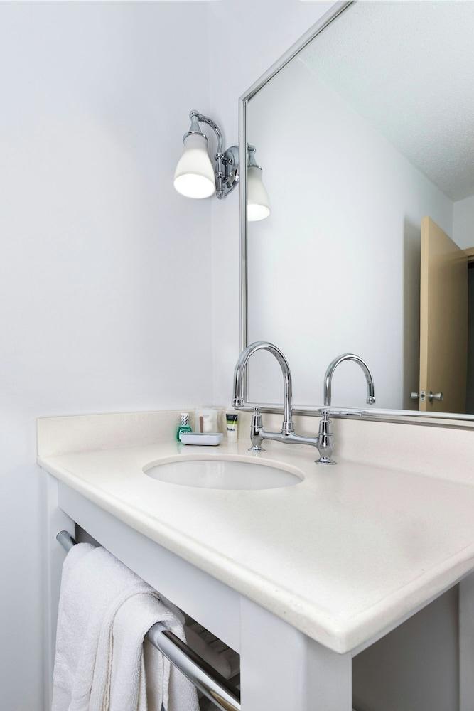 Four Points by Sheraton Asheville Downtown