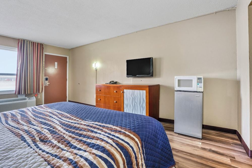 Devils Lake Inn By OYO Near Devils Lake Regional Airport