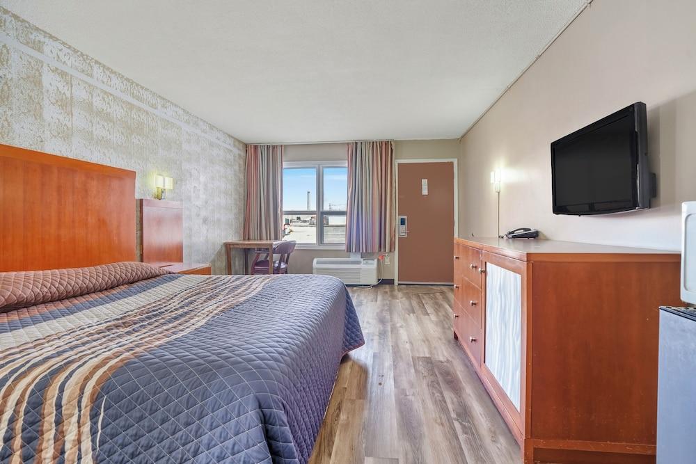 Devils Lake Inn By OYO Near Devils Lake Regional Airport