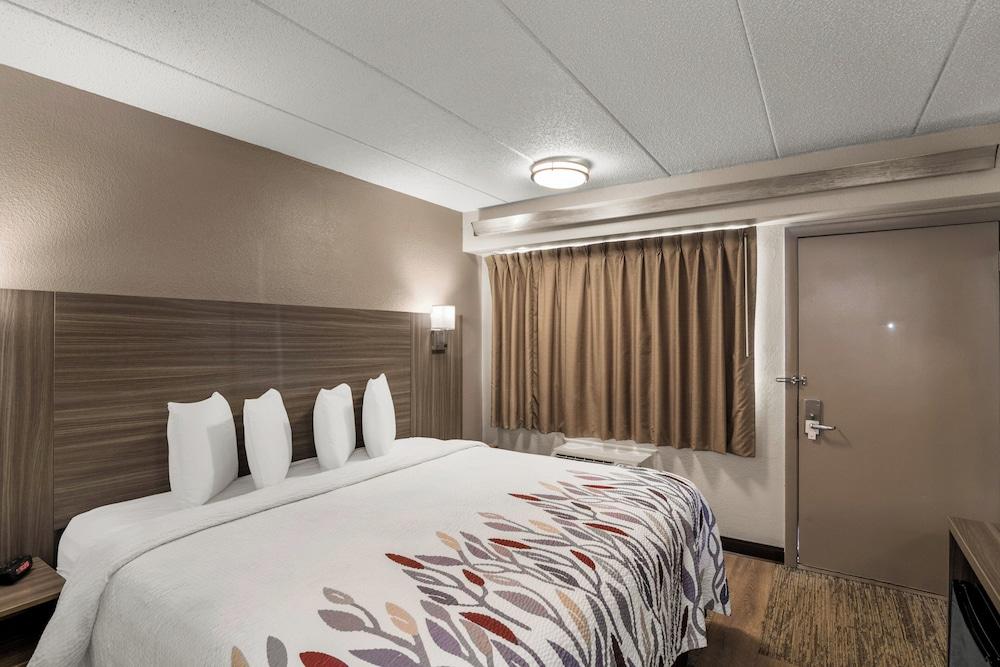 Red Roof Inn Enfield