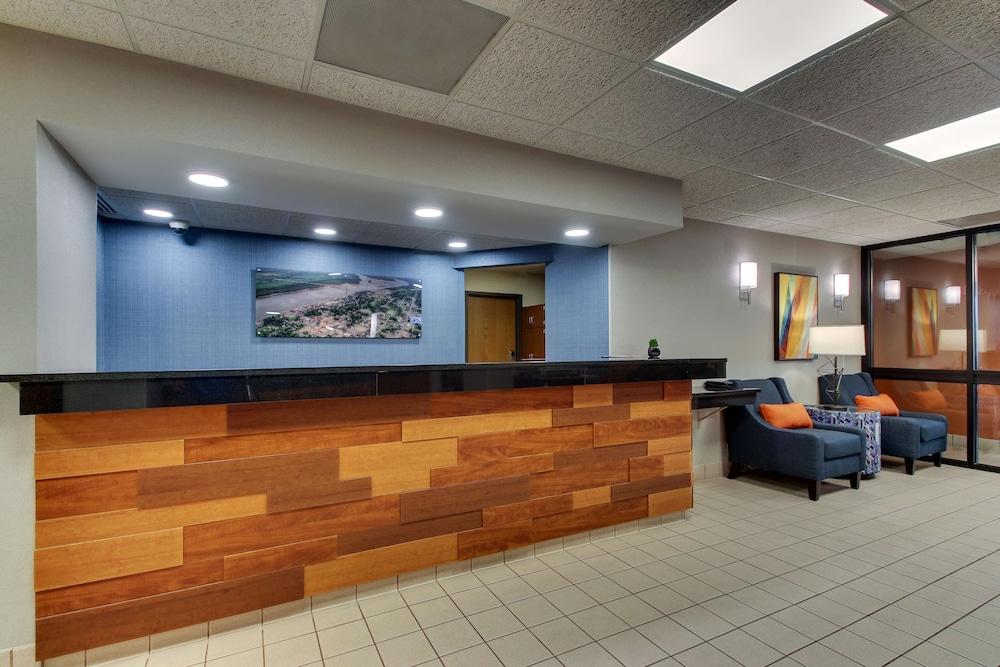 Pear Tree Inn Cape Girardeau West