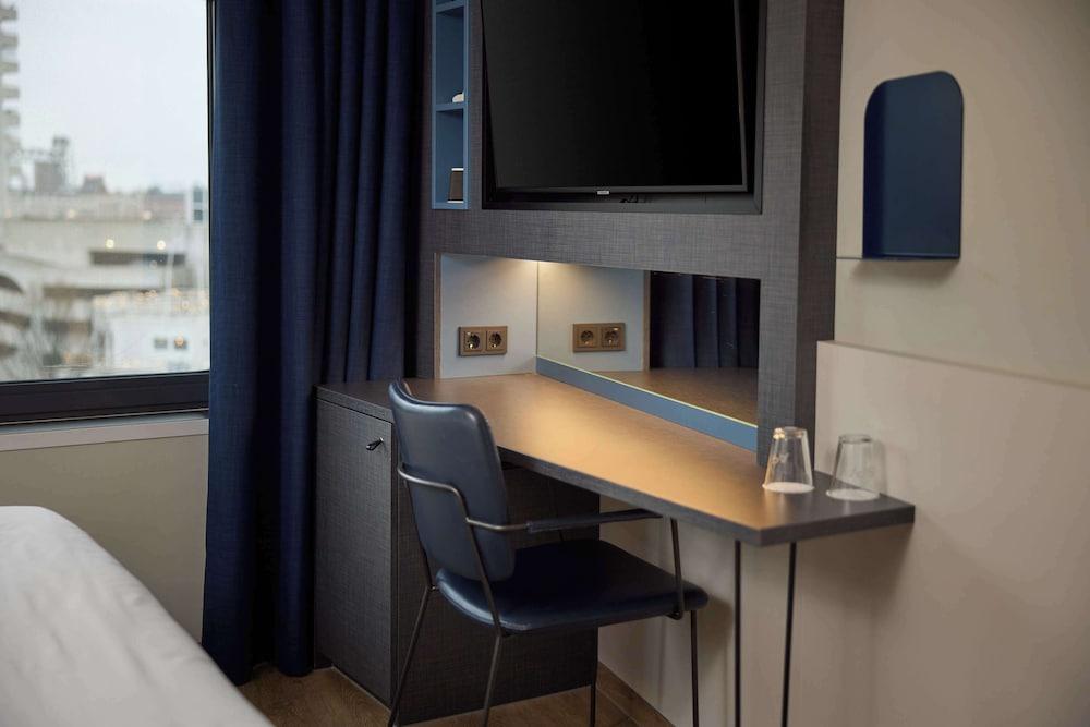 DoubleTree by Hilton Rotterdam Centre
