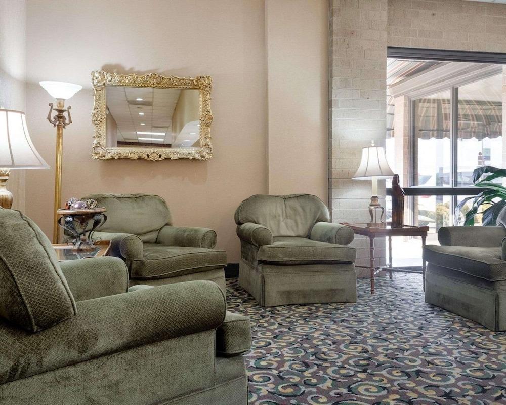 Quality Inn Columbus, MS