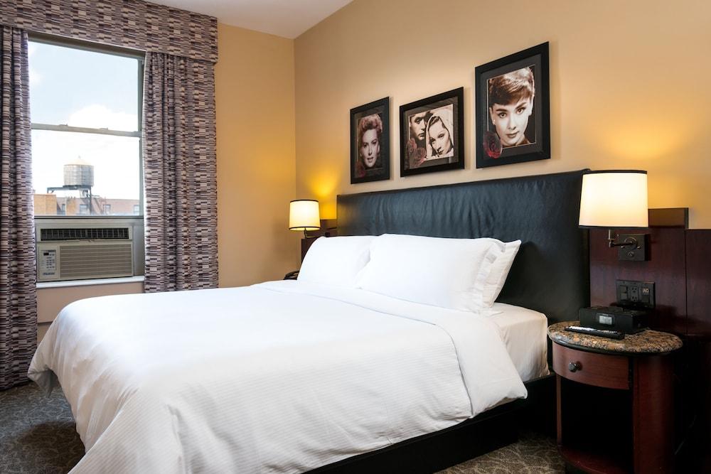 Washington Square Hotel