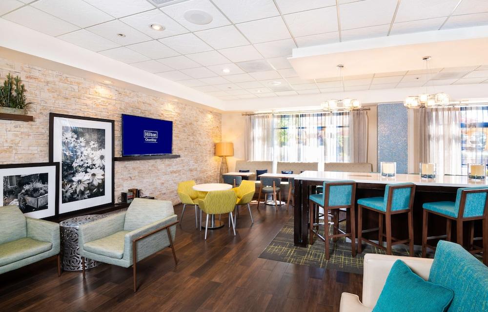 Hampton Inn Tucson-Airport