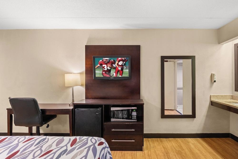 Red Roof Inn Lansing East – MSU